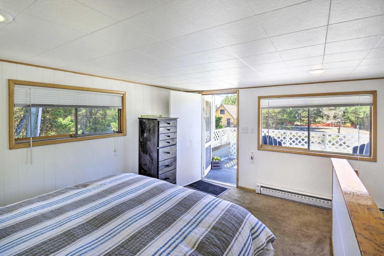 Coastal Pnw Gem With Hot Tub - Walk To Beach! Grayland 外观 照片